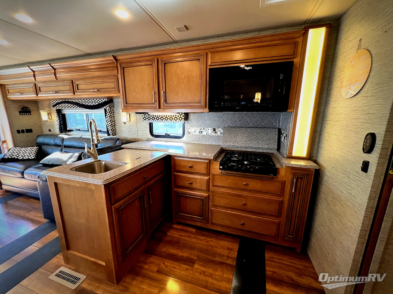 2016 Newmar Canyon Star 3914 Photo 14