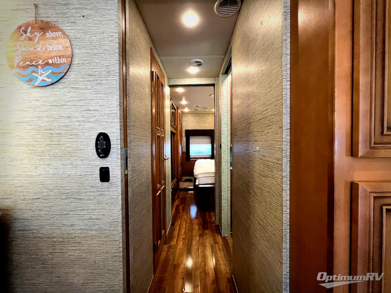 2016 Newmar Canyon Star 3914 Photo 19