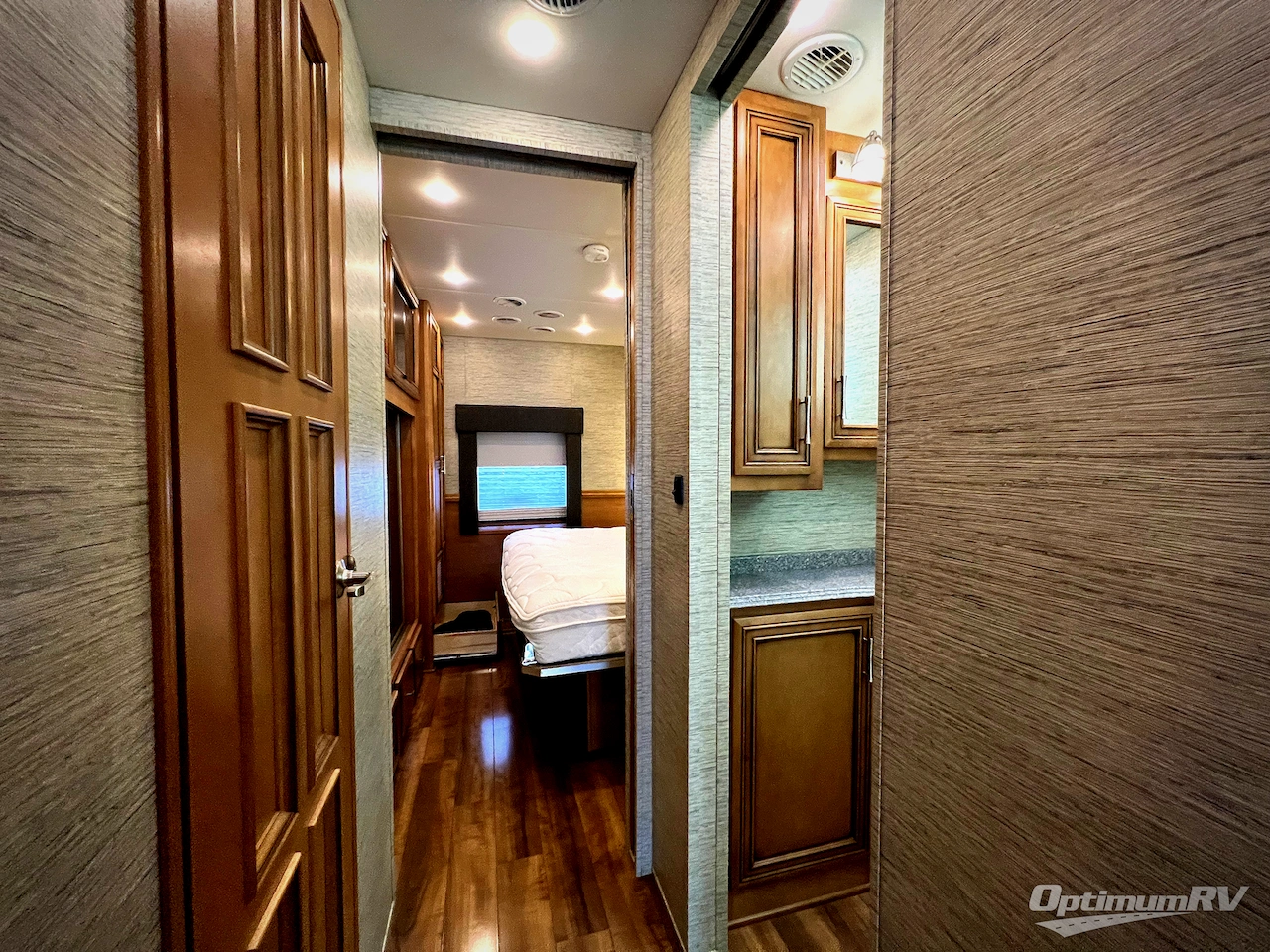 2016 Newmar Canyon Star 3914 Photo 20