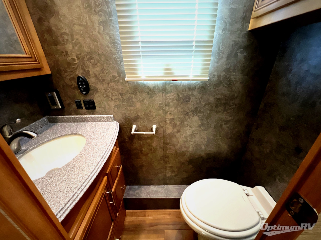 2016 Newmar Canyon Star 3914 Photo 25