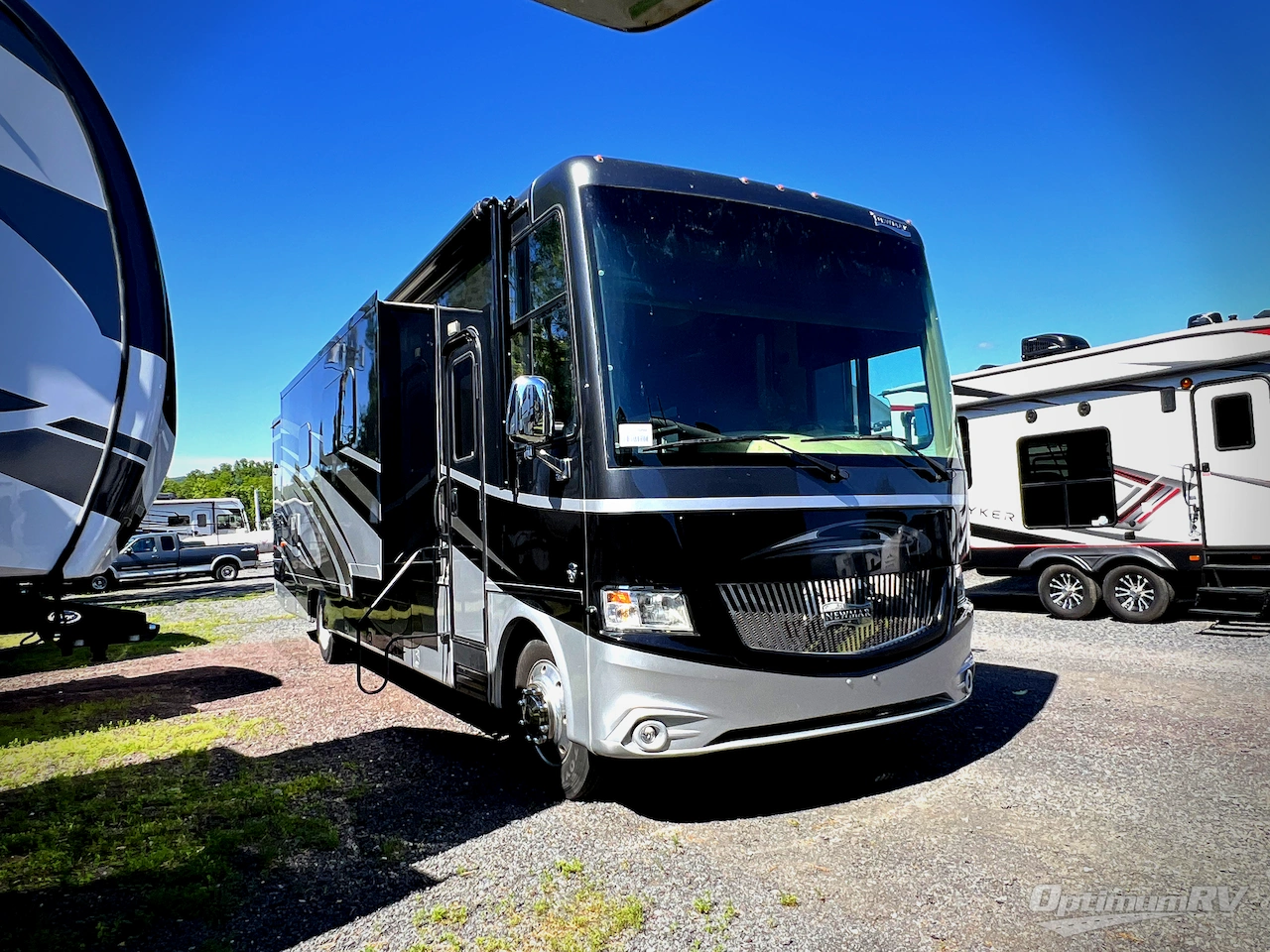2016 Newmar Canyon Star 3914 Photo 1