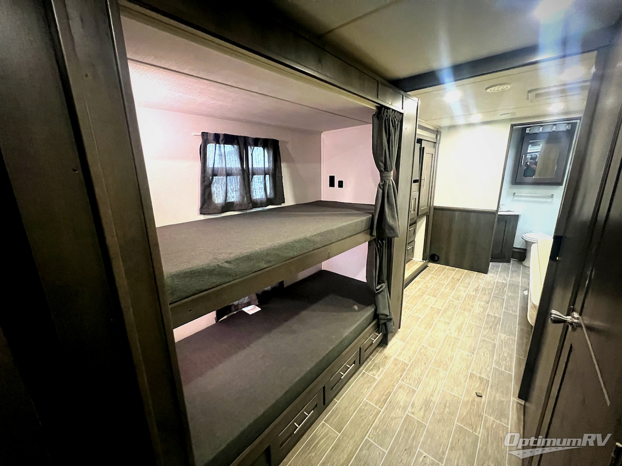 2023 Forest River Georgetown 5 Series 36B5 Photo 6