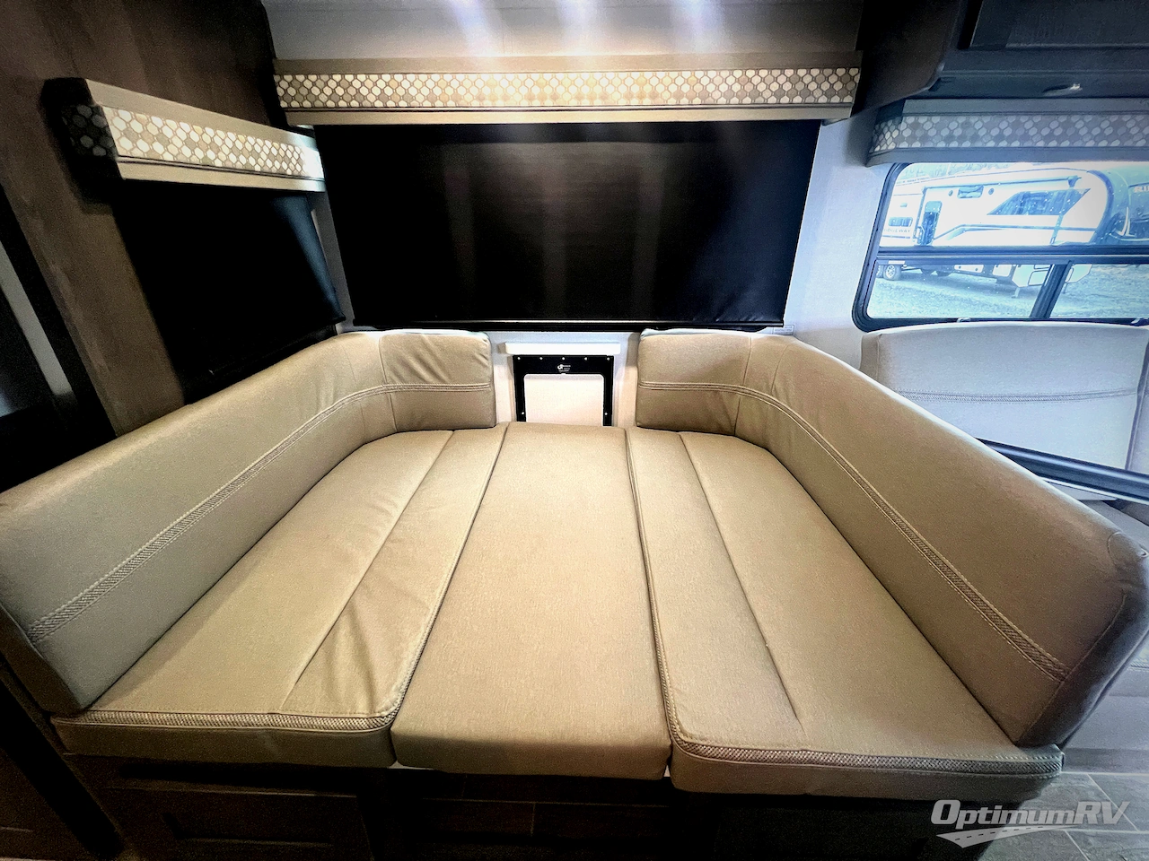 2023 Forest River Georgetown 5 Series 36B5 Photo 18