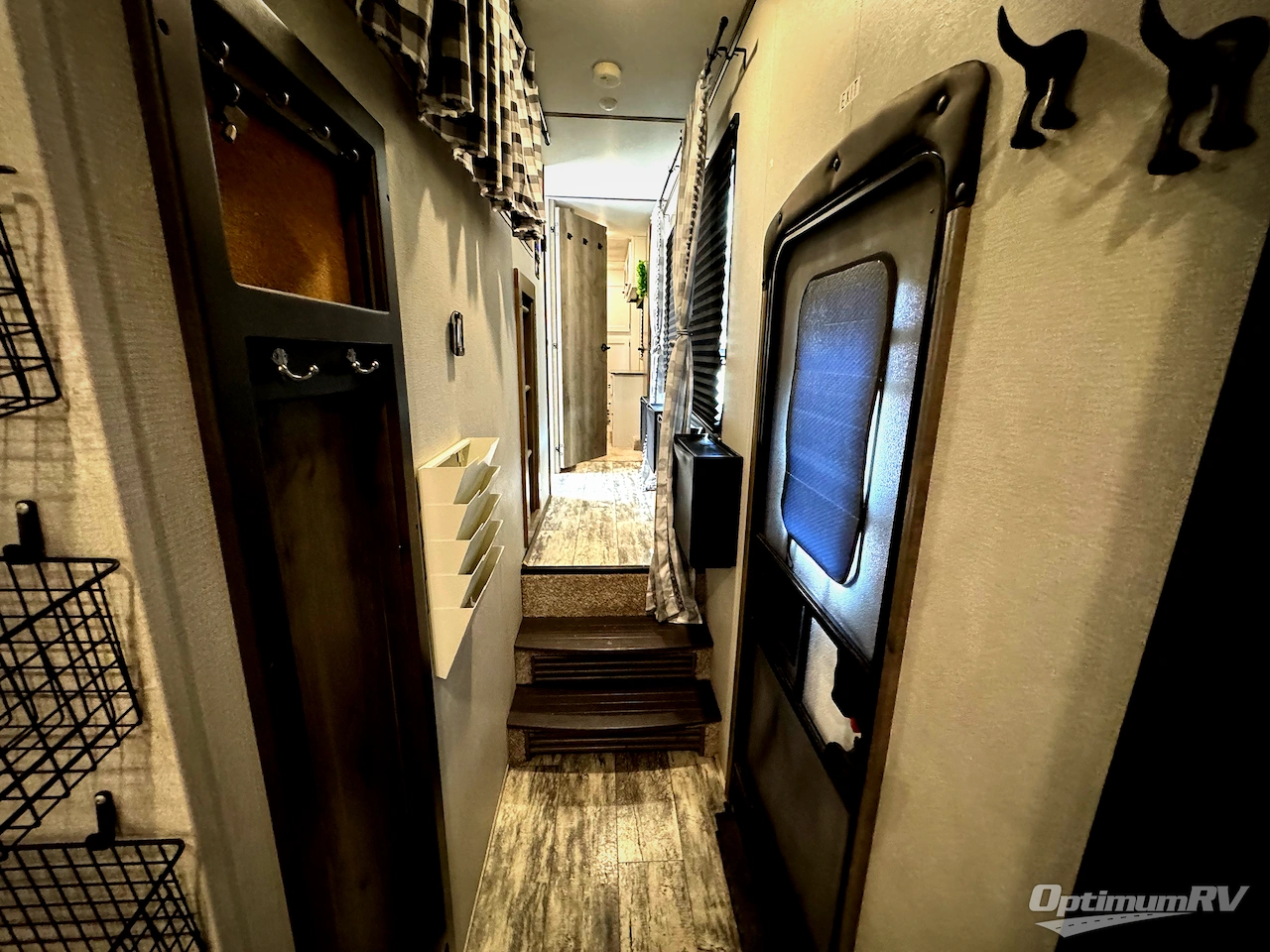 2021 Keystone Sprinter Limited 3570LFT Photo 6