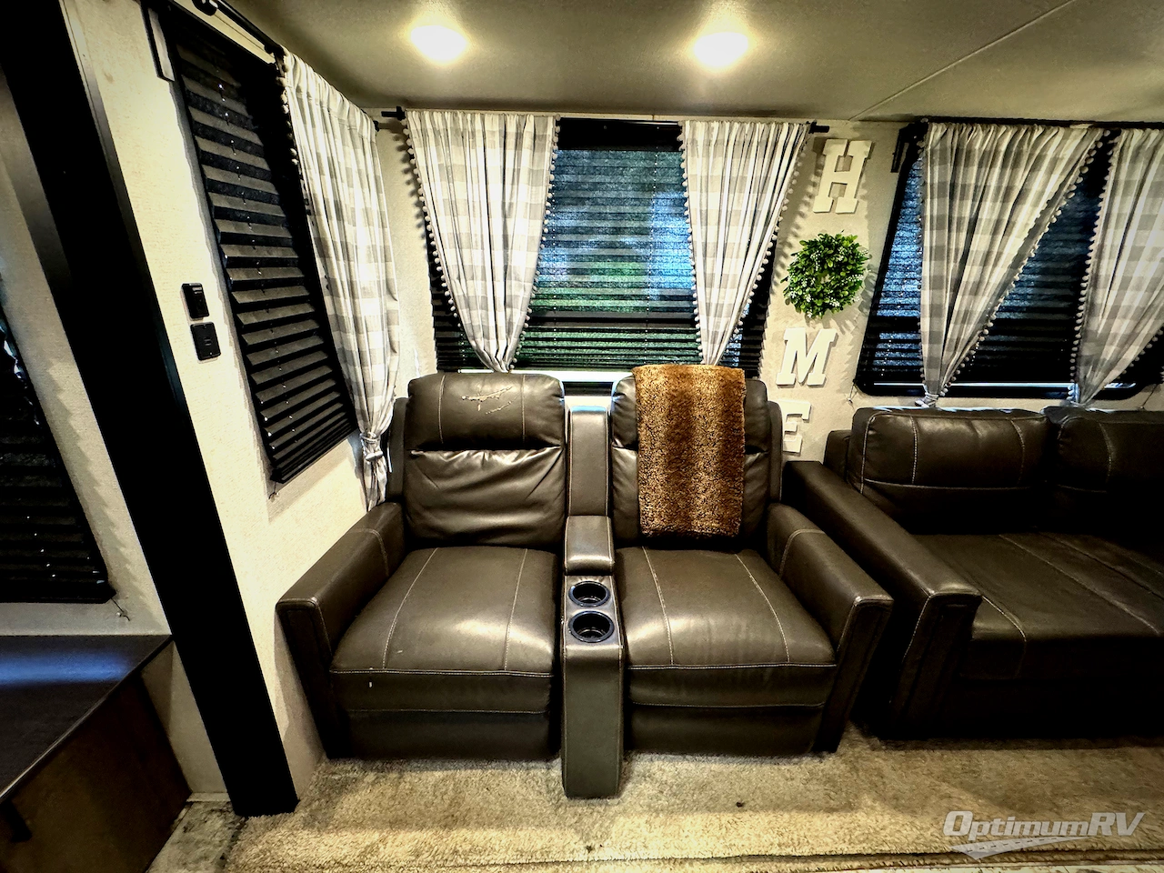 2021 Keystone Sprinter Limited 3570LFT Photo 20