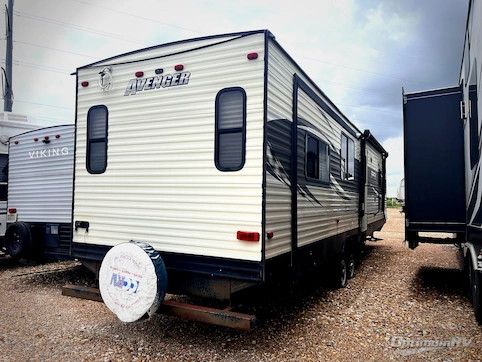 2016 Prime Time Avenger 33RET RV Photo 2