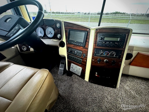 2007 Gulf Stream Crescendo 378 FRED RV Photo 2