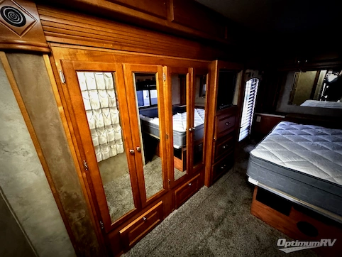 2007 Gulf Stream Crescendo 378 FRED RV Photo 4