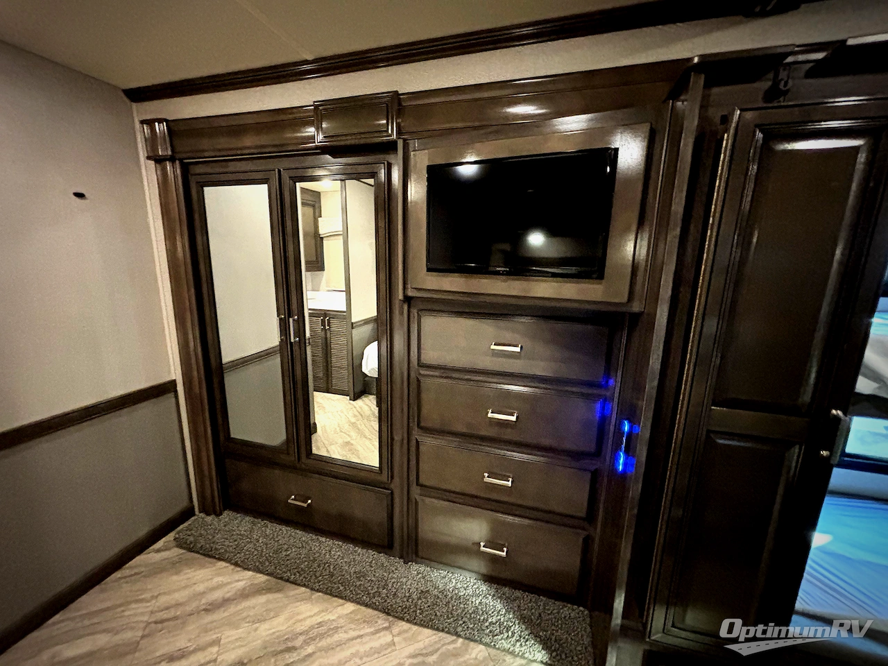 2021 Fleetwood Southwind 37F Photo 23