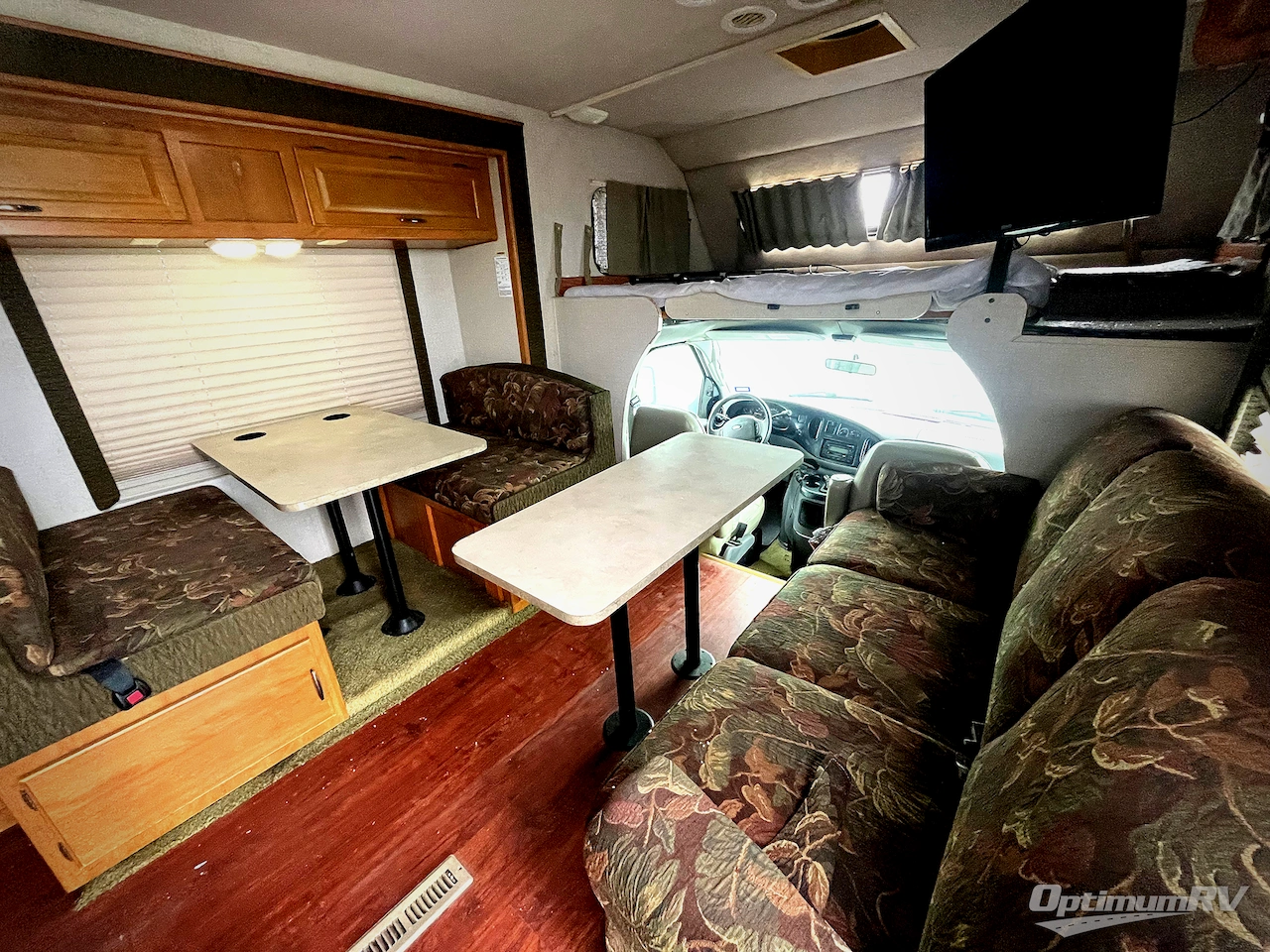 2005 Fleetwood Tioga 31M Photo 6