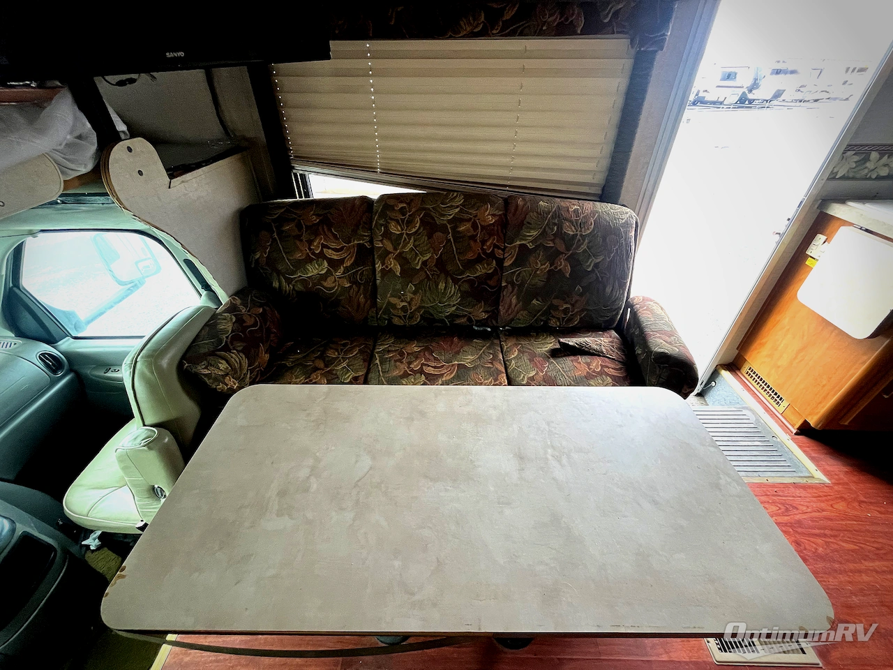 2005 Fleetwood Tioga 31M Photo 10