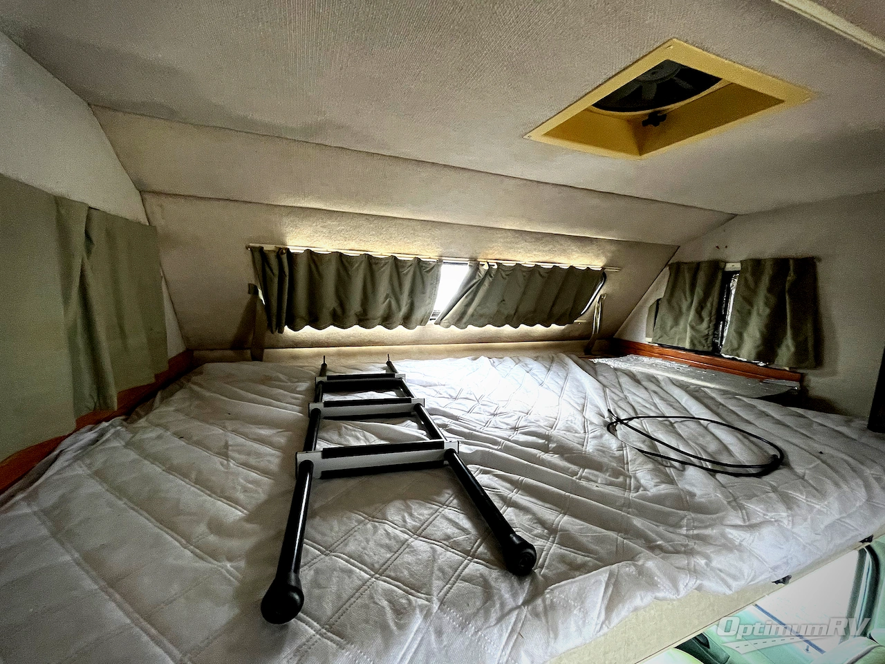 2005 Fleetwood Tioga 31M Photo 12