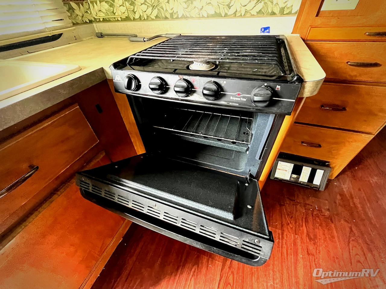 2005 Fleetwood Tioga 31M Photo 18