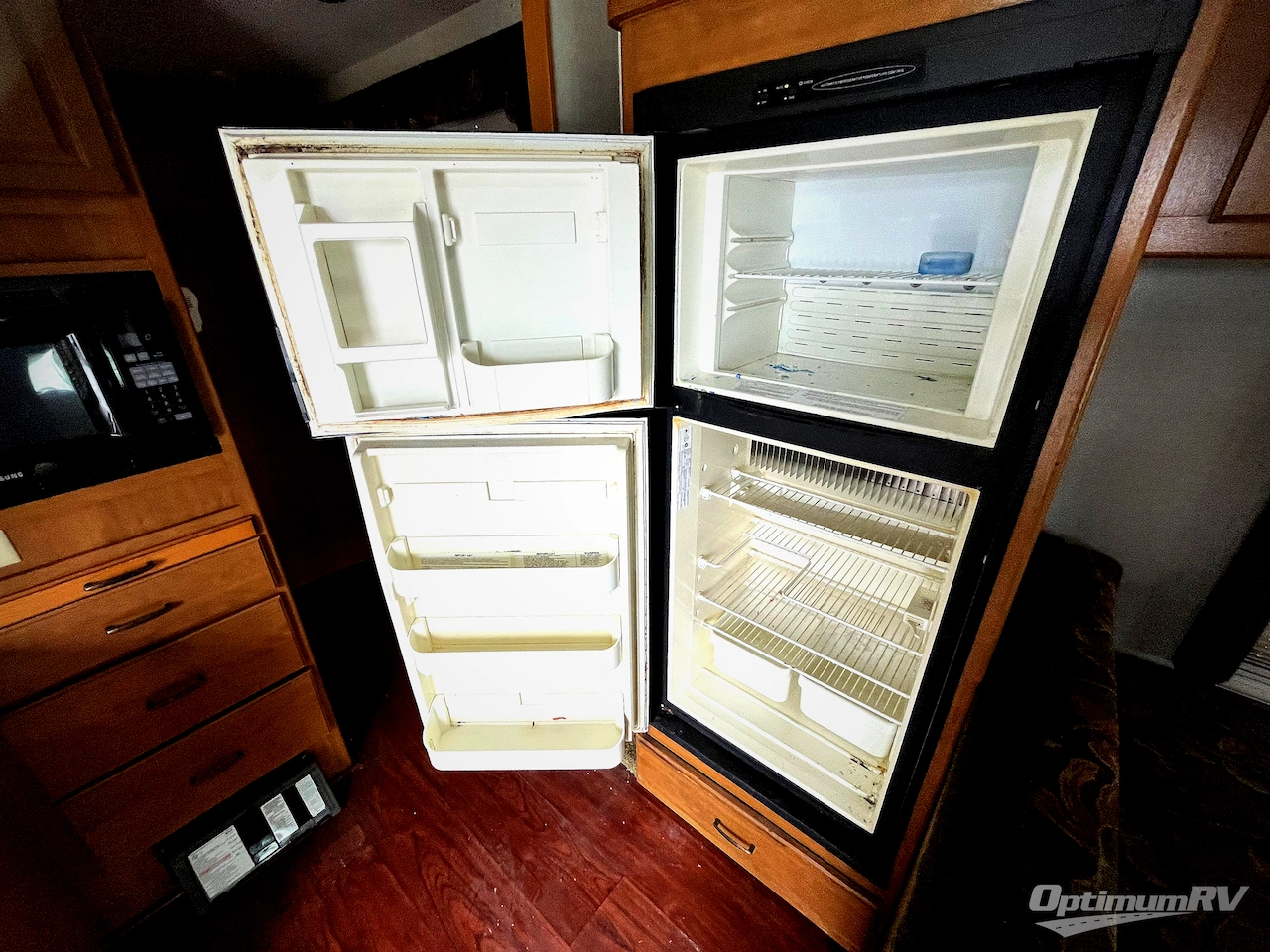 2005 Fleetwood Tioga 31M Photo 22