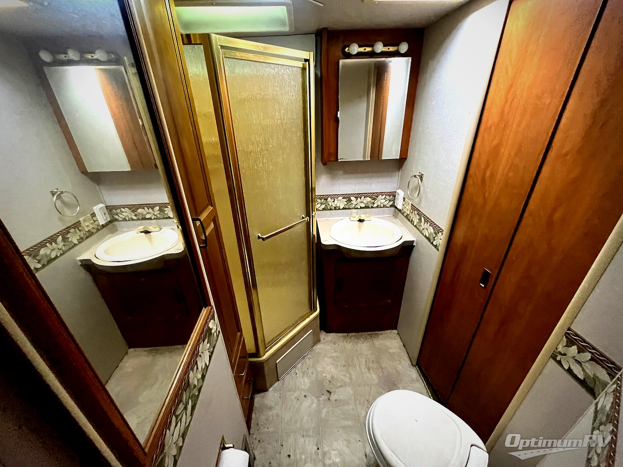 2005 Fleetwood Tioga 31M Photo 24