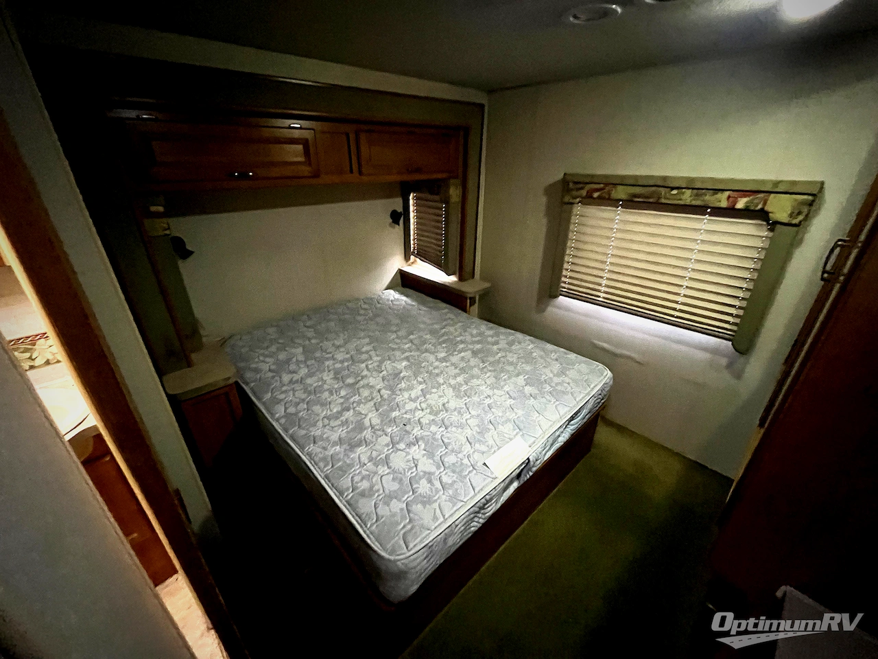 2005 Fleetwood Tioga 31M Photo 26