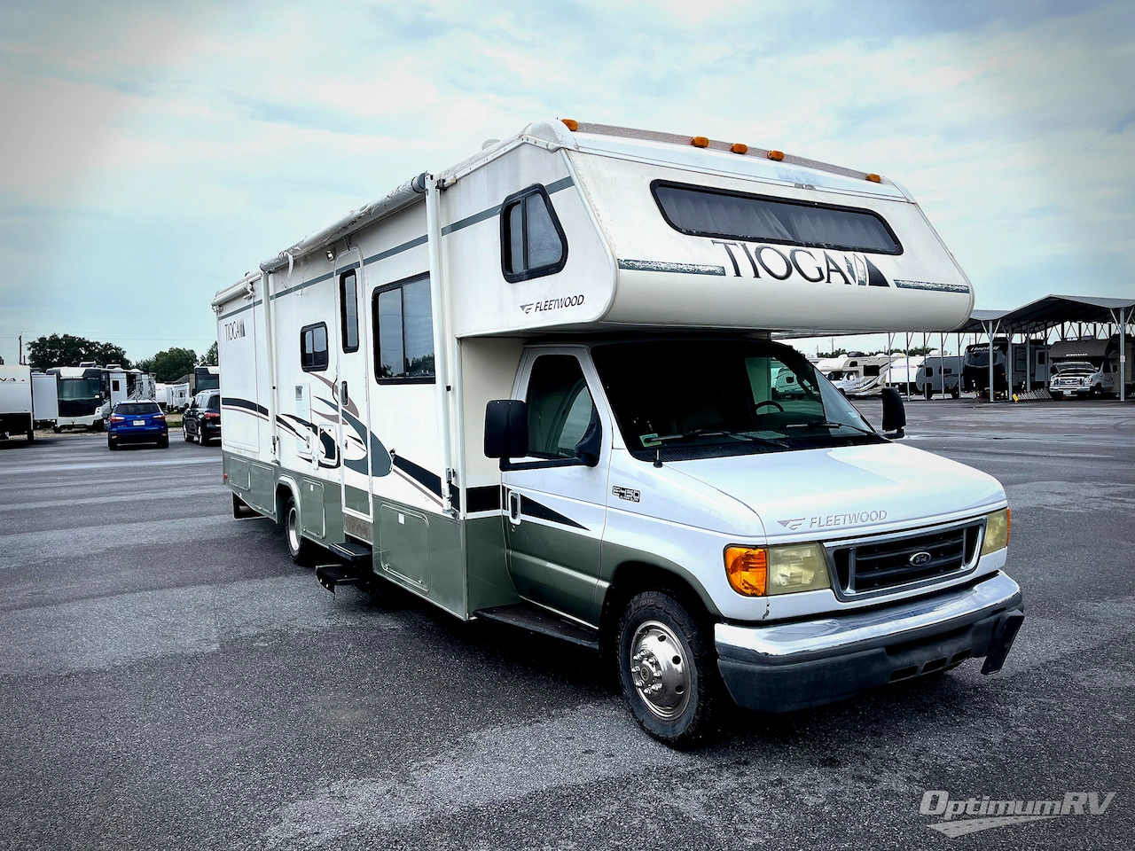 2005 Fleetwood Tioga 31M Photo 1