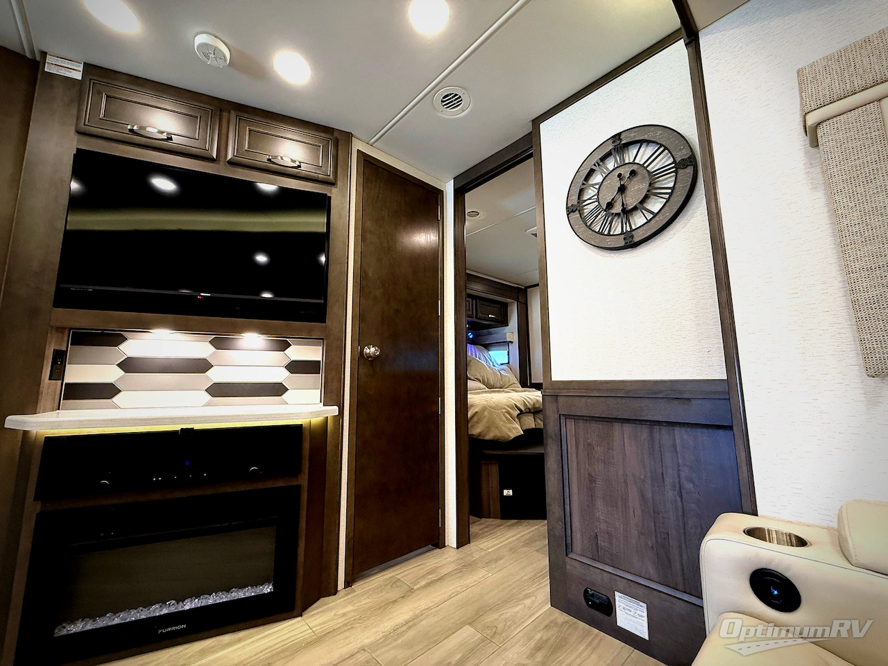 2023 Entegra ACCOLADE XL 37K Photo 21