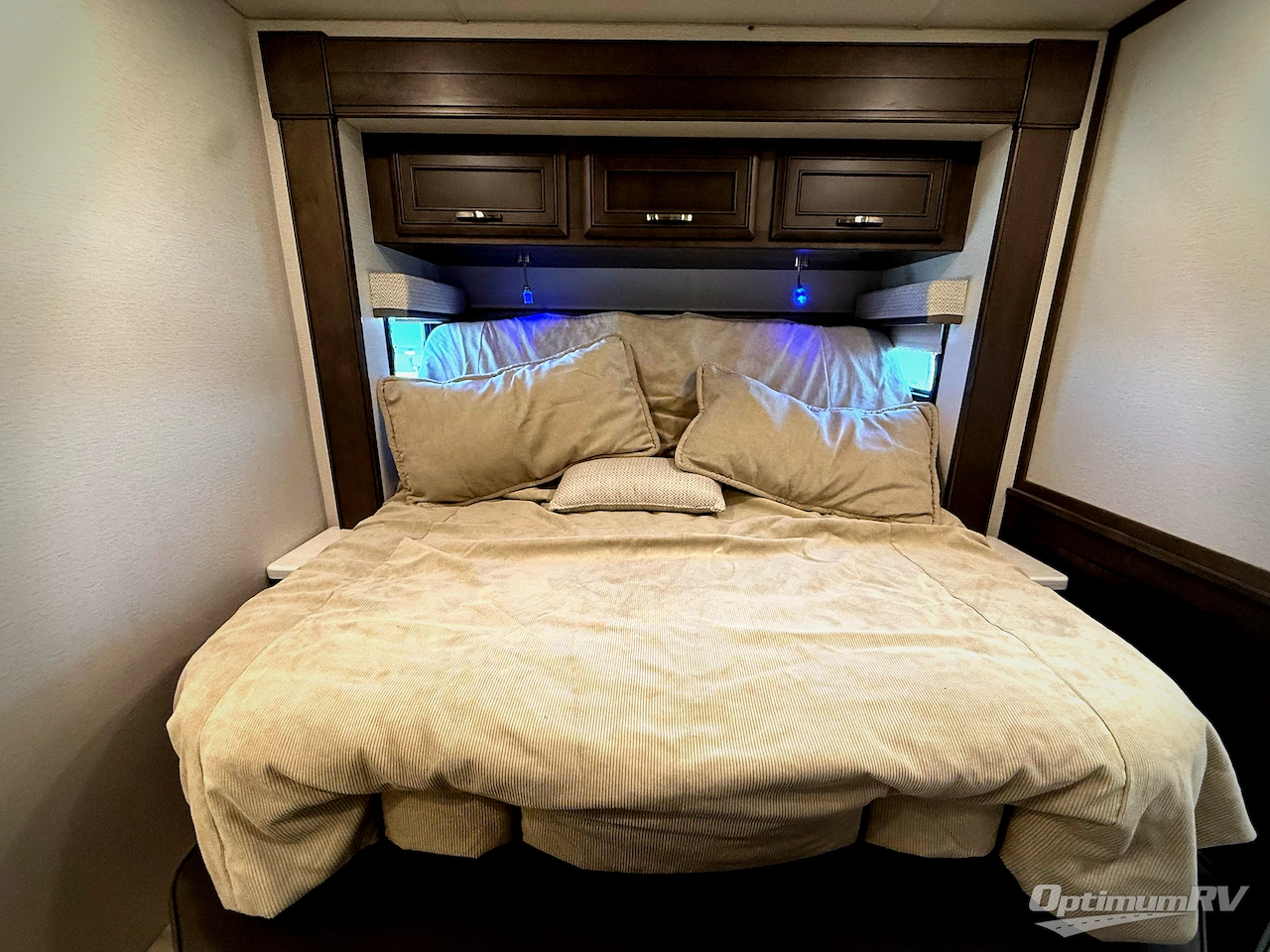 2023 Entegra ACCOLADE XL 37K Photo 24