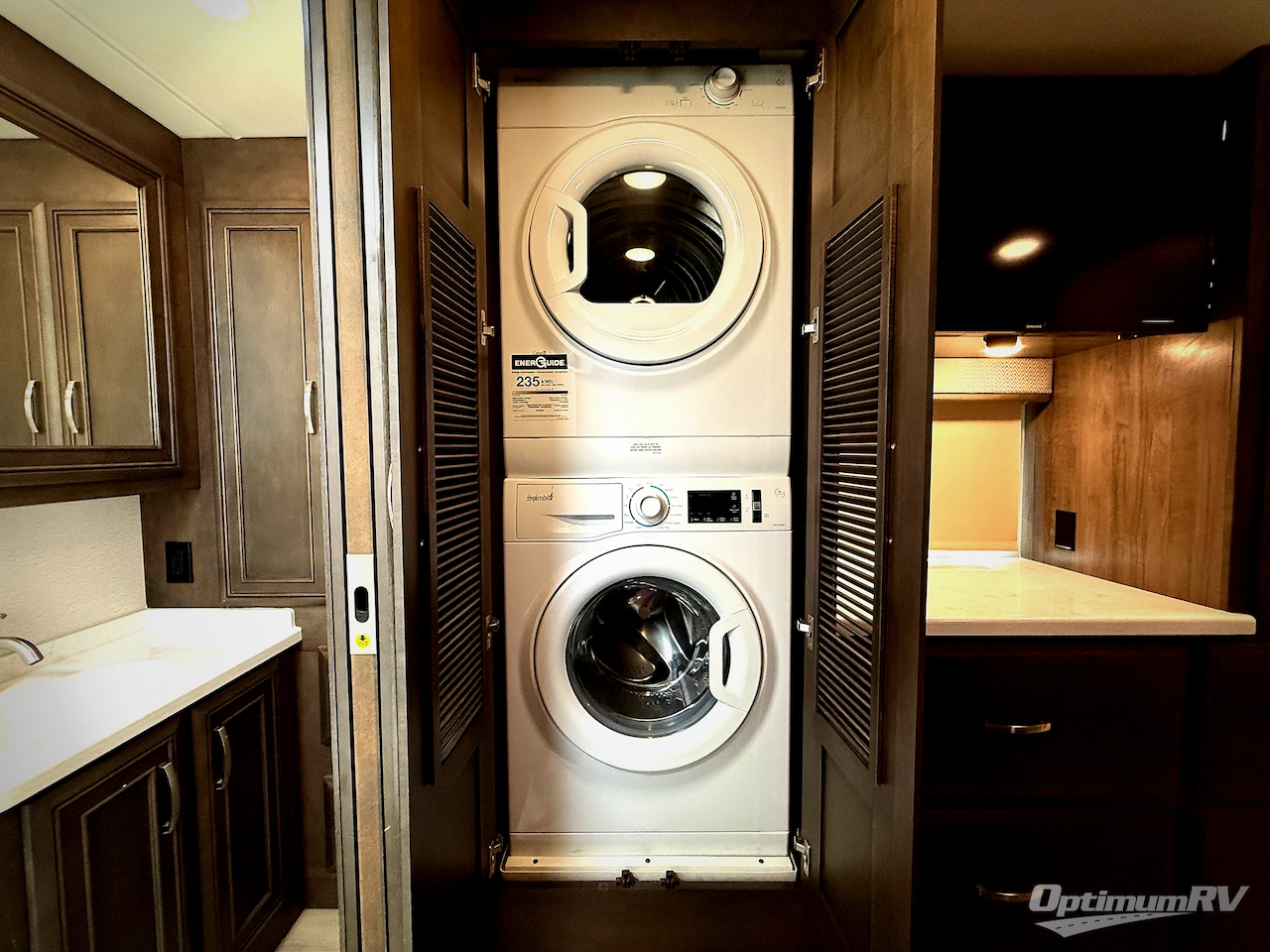 2023 Entegra ACCOLADE XL 37K Photo 28