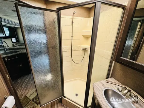 2019 Thor ACE 32.1 RV Photo 4