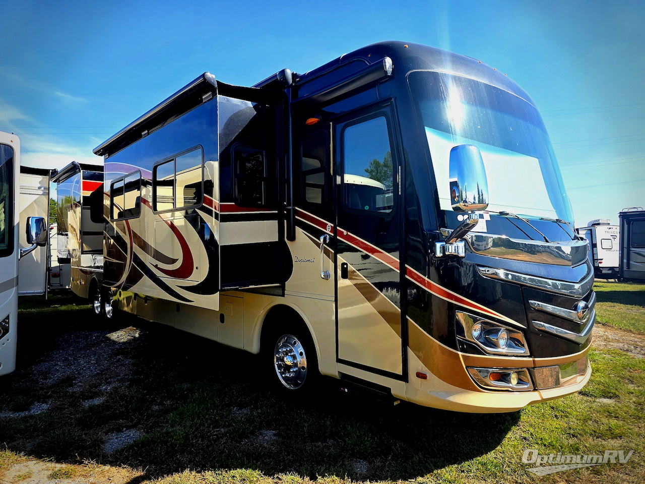 2013 Monaco Diplomat 43DFT Photo 1