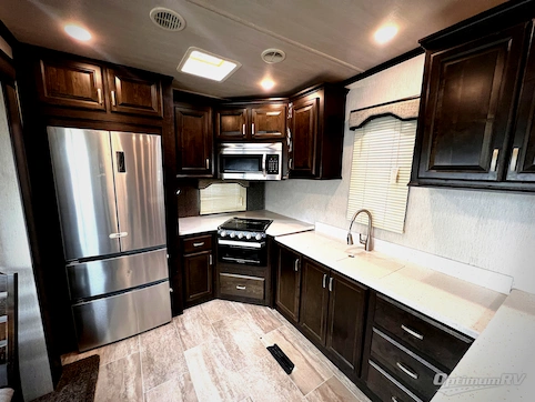 2019 Heartland ElkRidge 37RK RV Photo 2