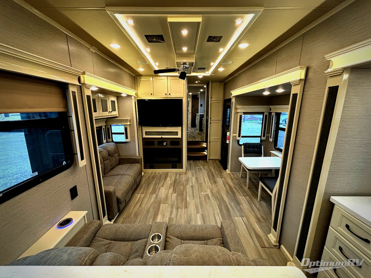 2022 VanLeigh Beacon 41LKB Photo 5