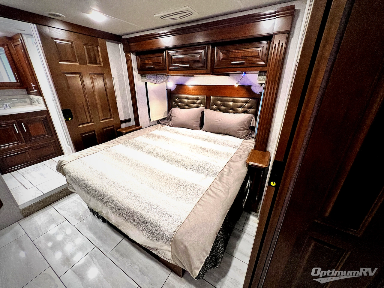 2021 Forest River Berkshire 40E Photo 27