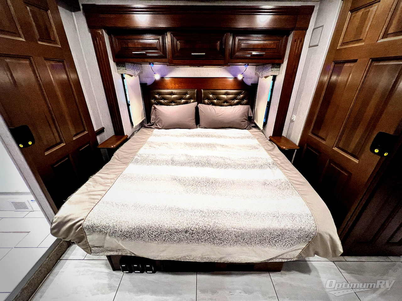 2021 Forest River Berkshire 40E Photo 28