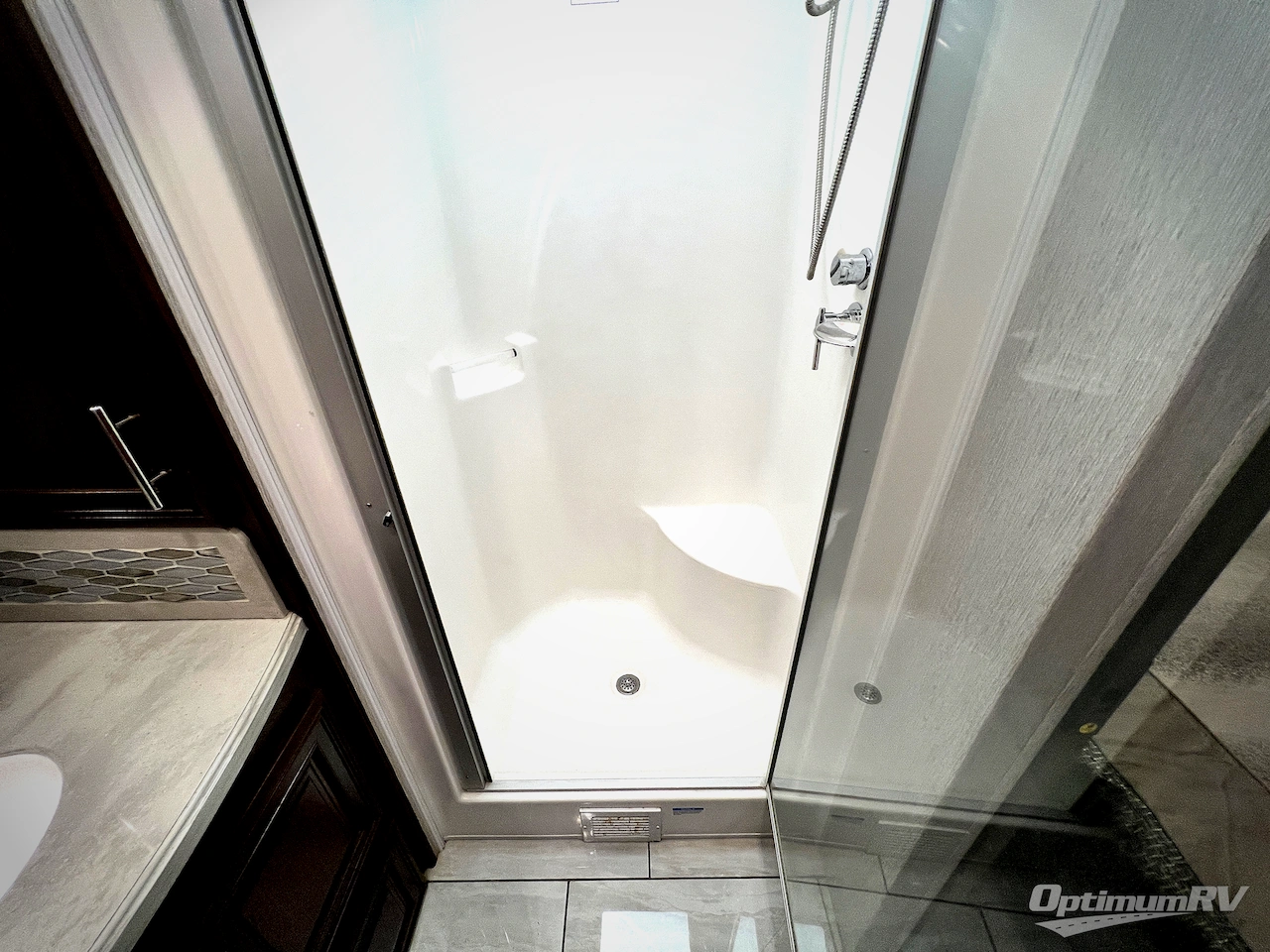 2021 Forest River Berkshire 40E Photo 33