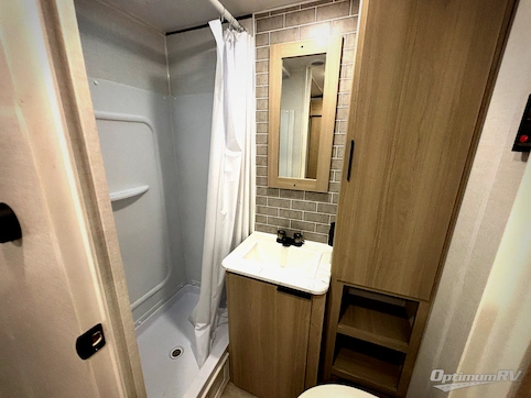 2025 Dutchmen Kodiak 241BHSL RV Photo 3