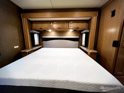 2018 Thor ACE 29.4 RV Photo 4