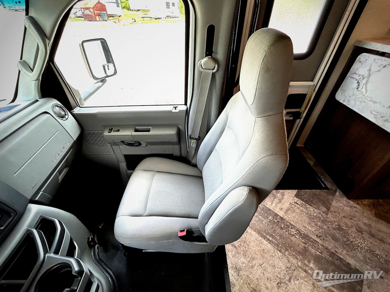 2020 Forest River Sunseeker LE 2850SLE Ford Photo 9