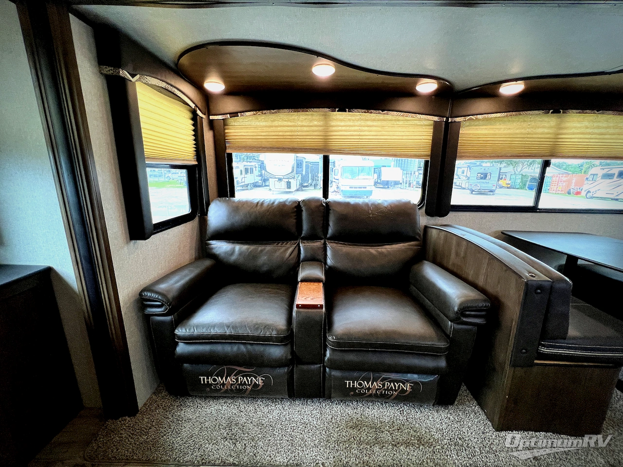 2019 Keystone Cougar Half-Ton Series 25RES Photo 7