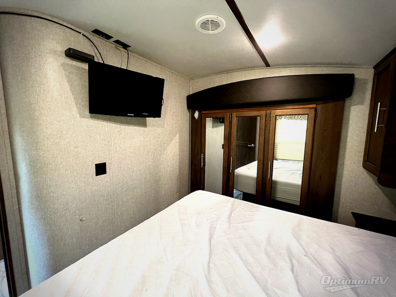 2019 Keystone Cougar Half-Ton Series 25RES Photo 17