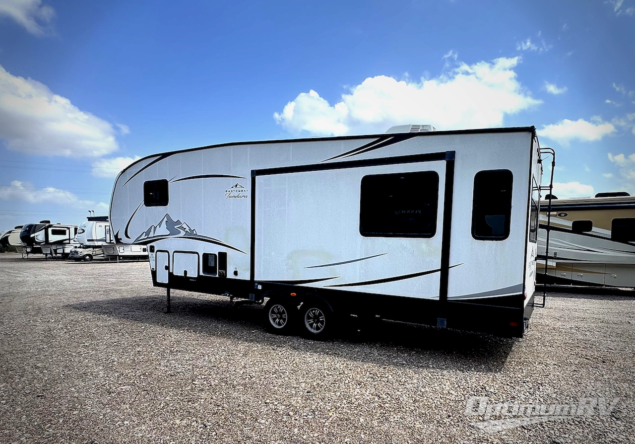 2022 East To West Tandara 286RL-OK Photo 3