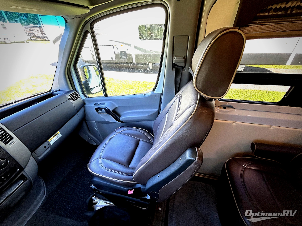 2018 Coachmen Galleria 24T Photo 9