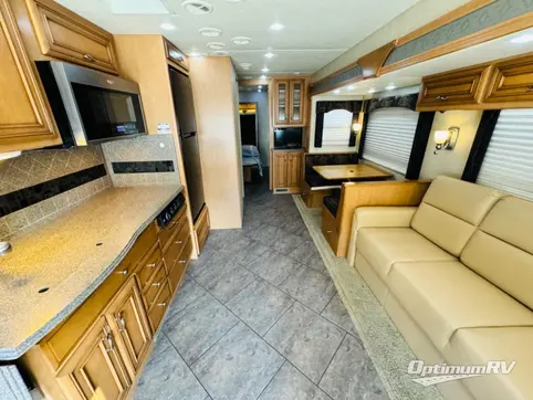 2013 Newmar Canyon Star 3920 RV Photo 2