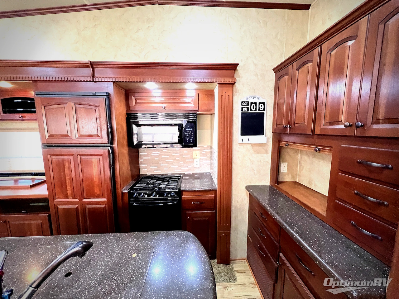 2012 Forest River Cedar Creek 34RLSA Photo 5