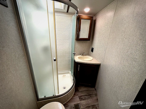 2019 Keystone Cougar Half-Ton Series 27SAB RV Photo 3