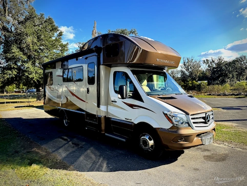 Used 2015 Winnebago View 24G Featured Photo