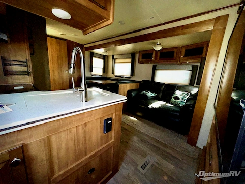 2018 Forest River Rockwood Signature Ultra Lite 8311WS RV Photo 2