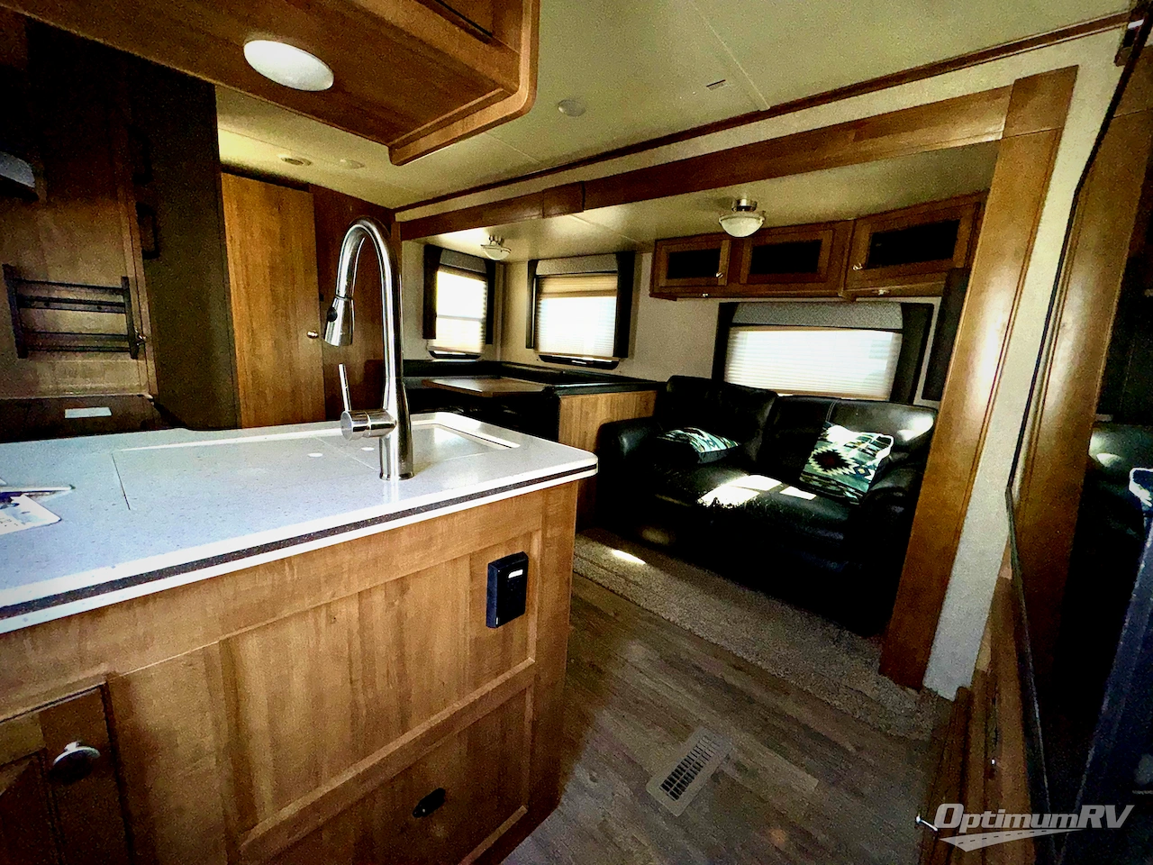 2018 Forest River Rockwood Signature Ultra Lite 8311WS Photo 4