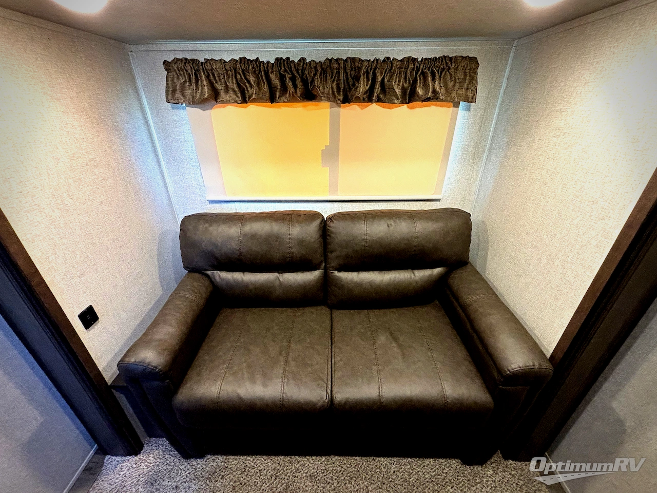 2019 Keystone Montana High Country 385BR Photo 17