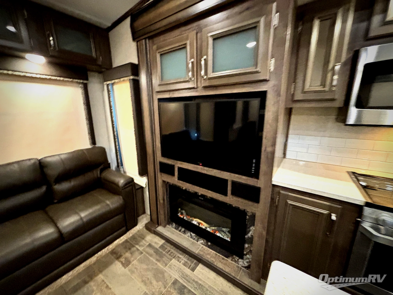 2019 Keystone Montana High Country 385BR Photo 23