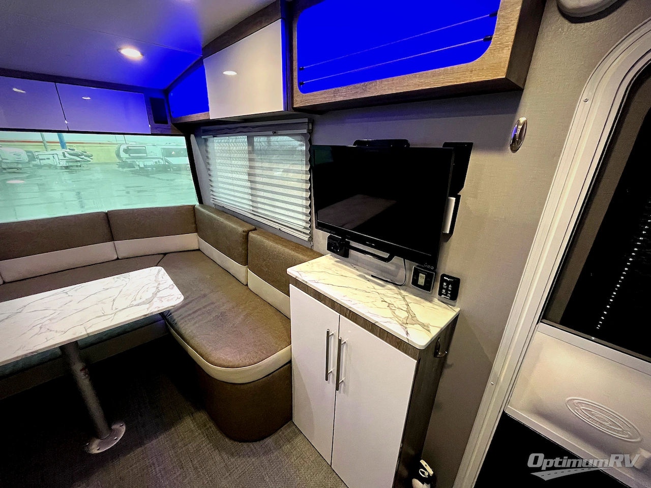 2021 inTech RV Sol Dawn Photo 6