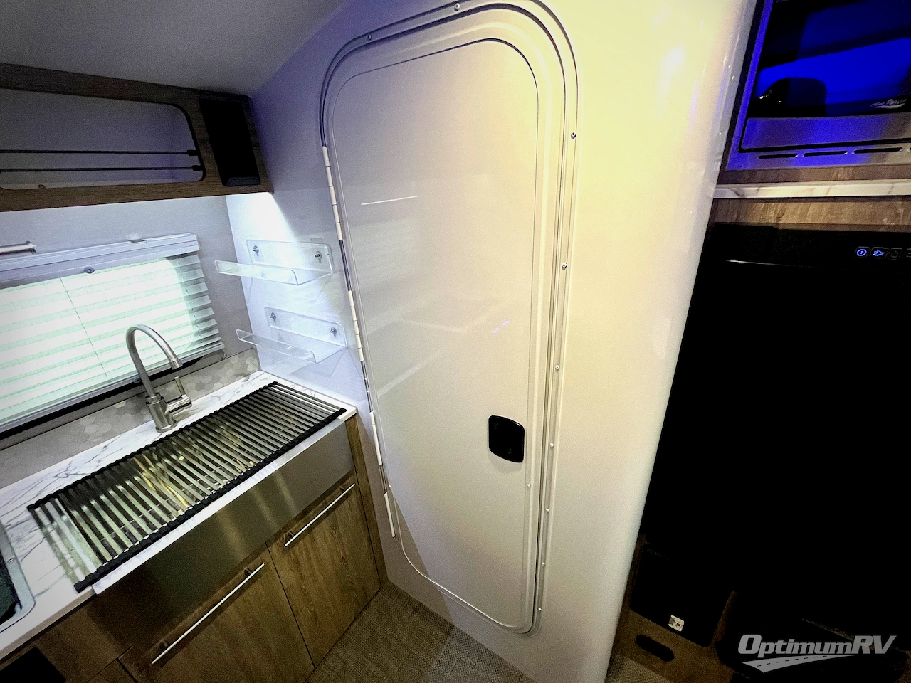 2021 inTech RV Sol Dawn Photo 11