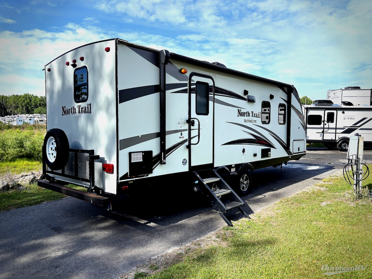 2019 Heartland North Trail 22CRB Photo 2