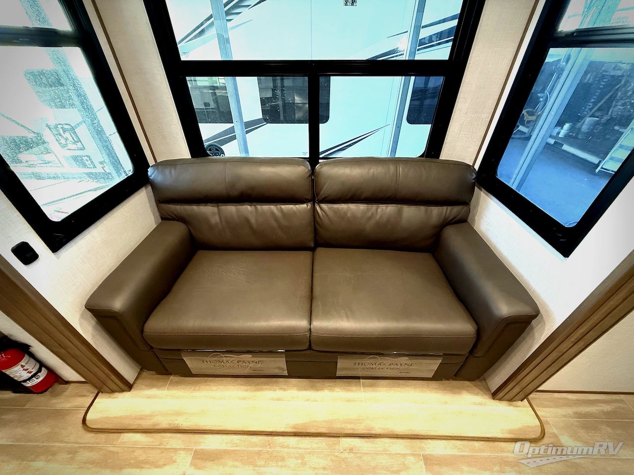 2024 KZ Durango Gold G391RKF Photo 5